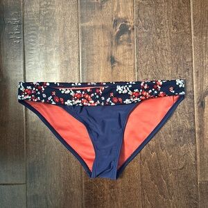 Floral print bikini bottoms
